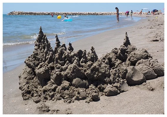 10 jeux de plage à emporter cet été pour occuper les enfants